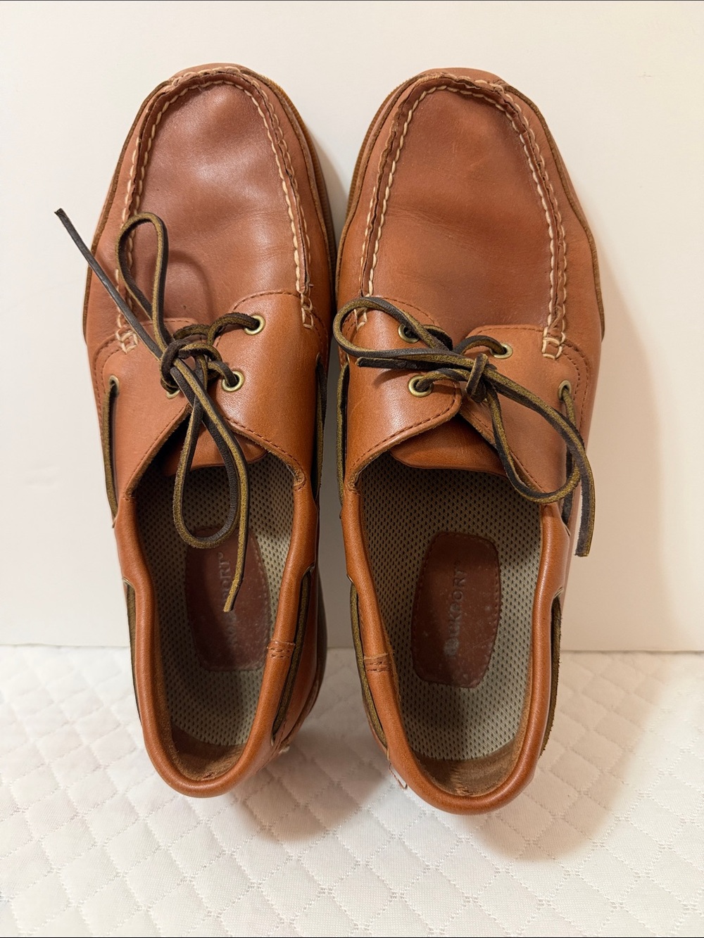 Rockport. Men's Leather Boat/Dock  Shoes in Tan. Size 10.5